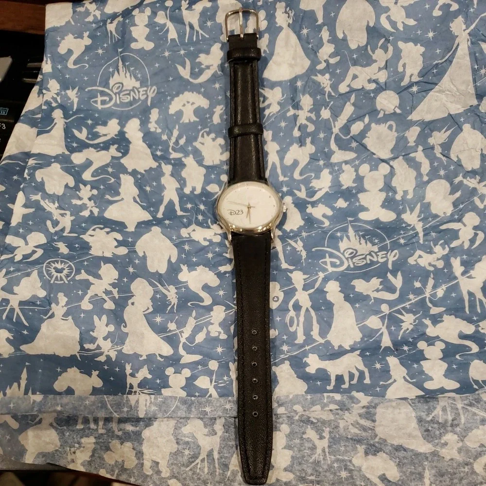 DISNEY WATCH D23 EXPO EVENT MICKEY BANDLEADER SILVER‎ FACE BLACK LEATHER BAND